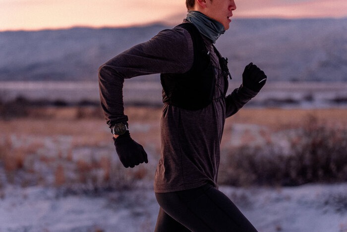 running outside with suunto watch
